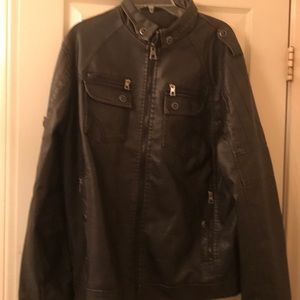 Men’s dark brown leather jacket